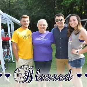 Meet your Posher, Sharon